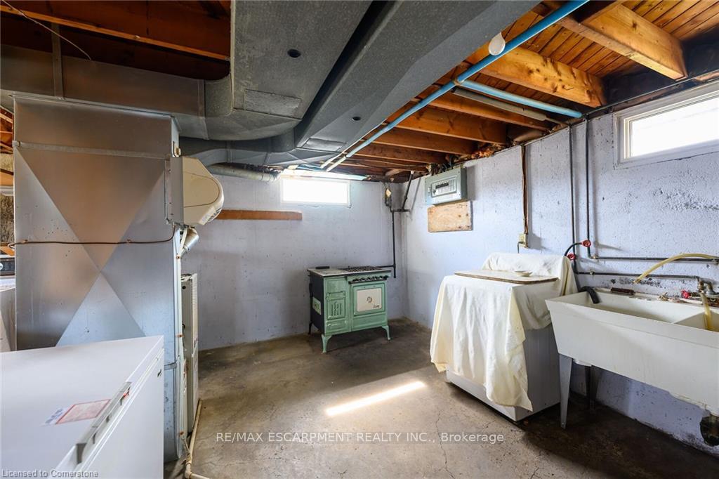 Photo 27 of 48 Crawford Drive, Hamilton, Kentley — HOMEH