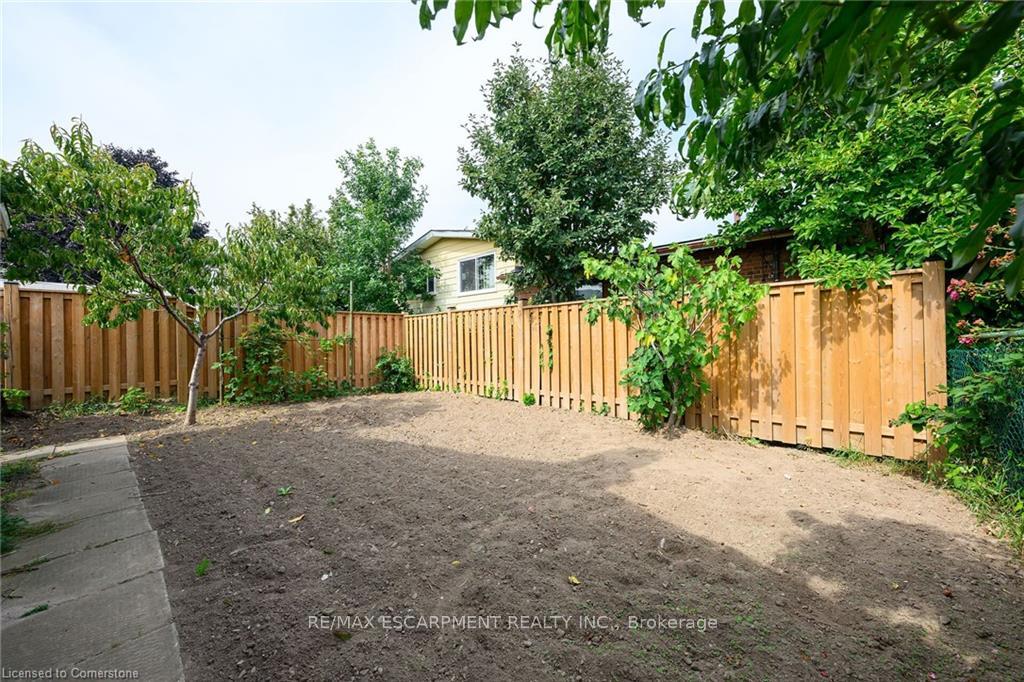 Photo 33 of 48 Crawford Drive, Hamilton, Kentley — HOMEH