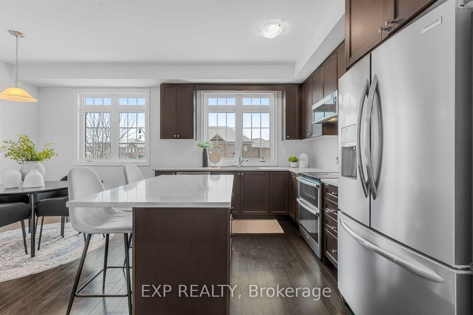 Photo 4 of 80 Oakmore Lane, Brampton, Bram West — HOMEH