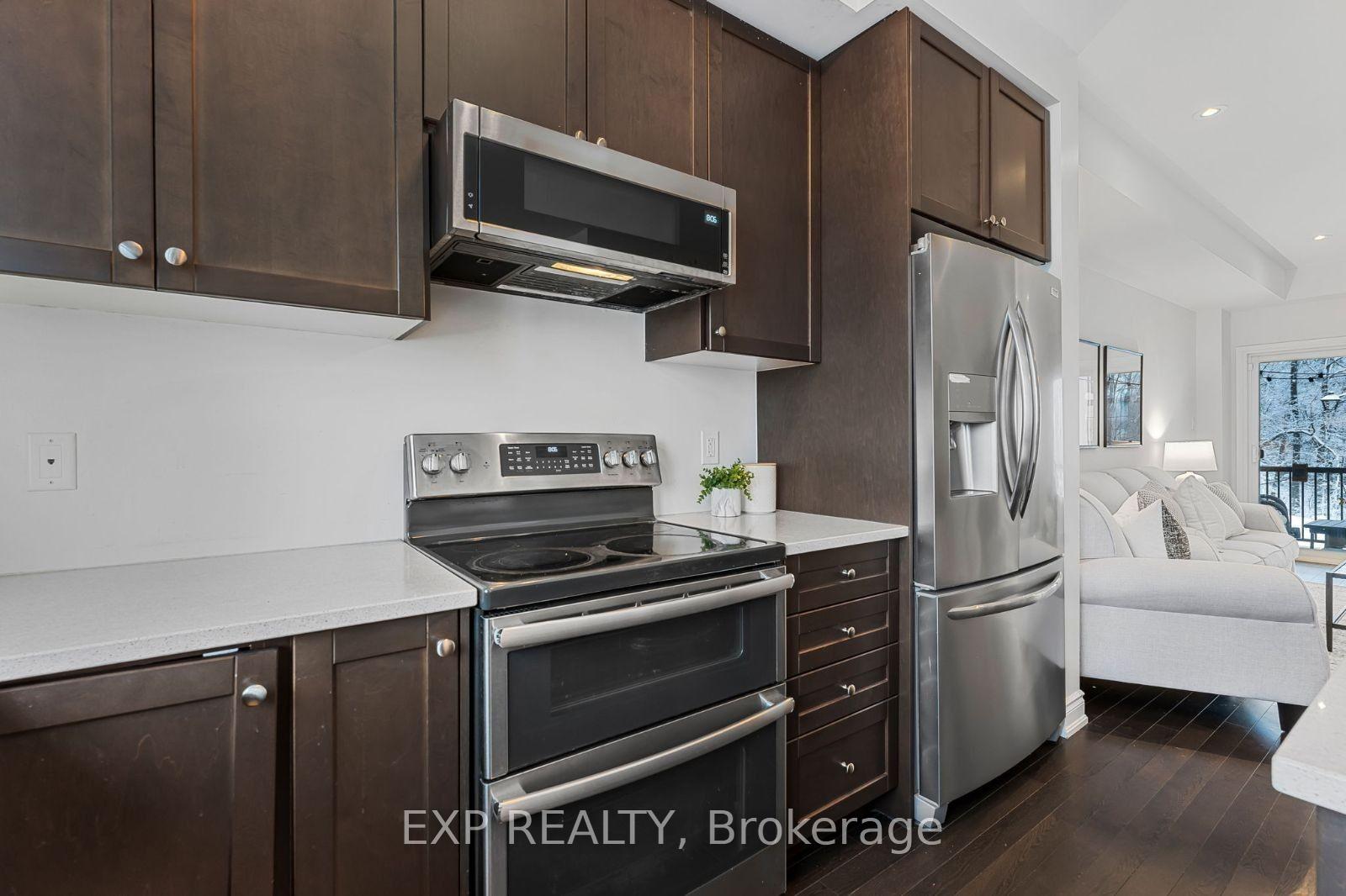 Photo 6 of 80 Oakmore Lane, Brampton, Bram West — HOMEH