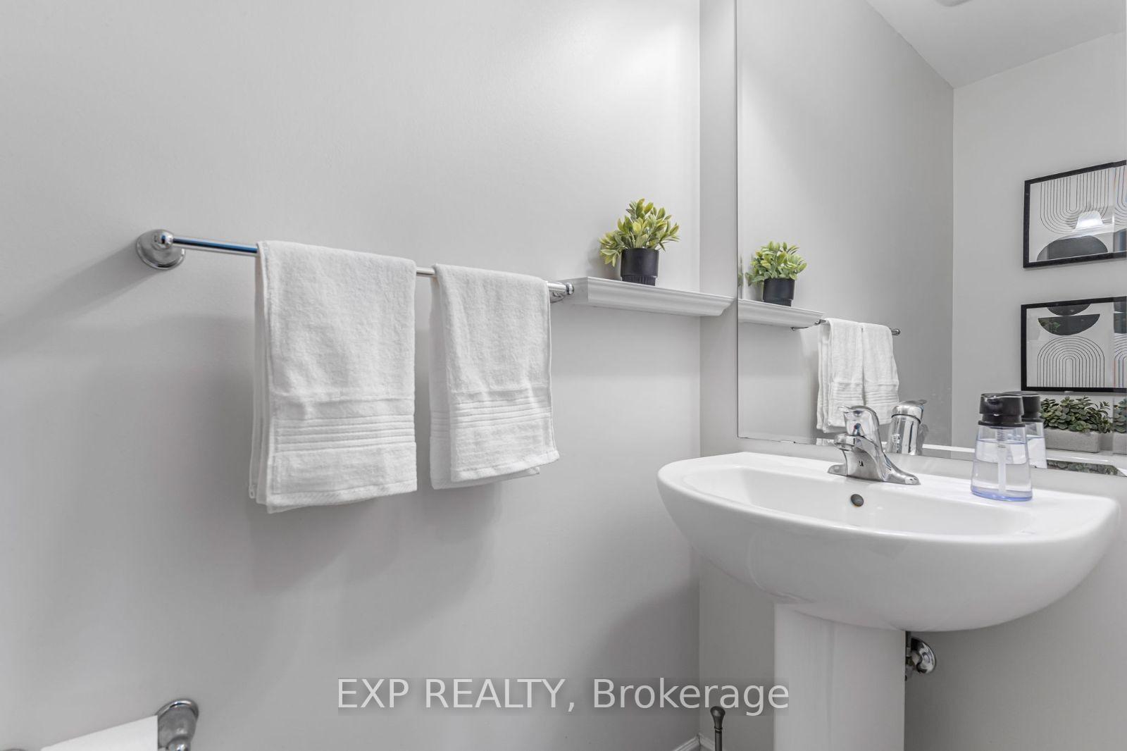 Photo 16 of 80 Oakmore Lane, Brampton, Bram West — HOMEH