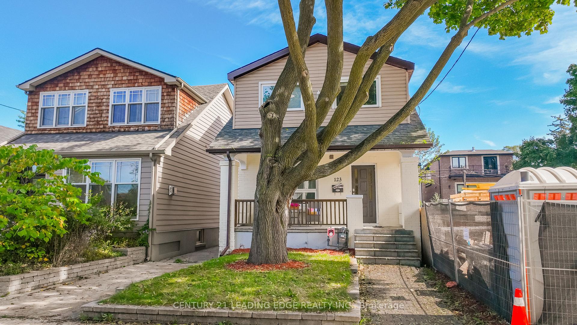 Photo 2 of 123 Cadorna Avenue, Toronto, East York — HOMEH