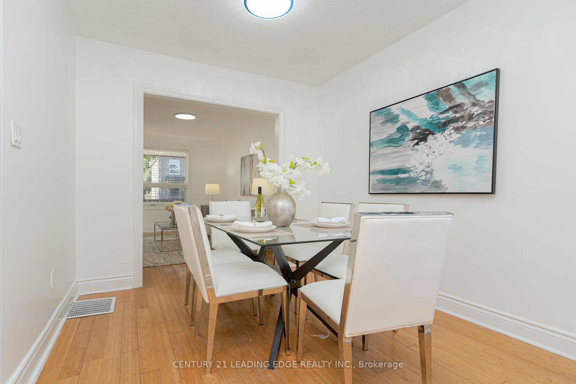 Photo 10 of 123 Cadorna Avenue, Toronto, East York — HOMEH