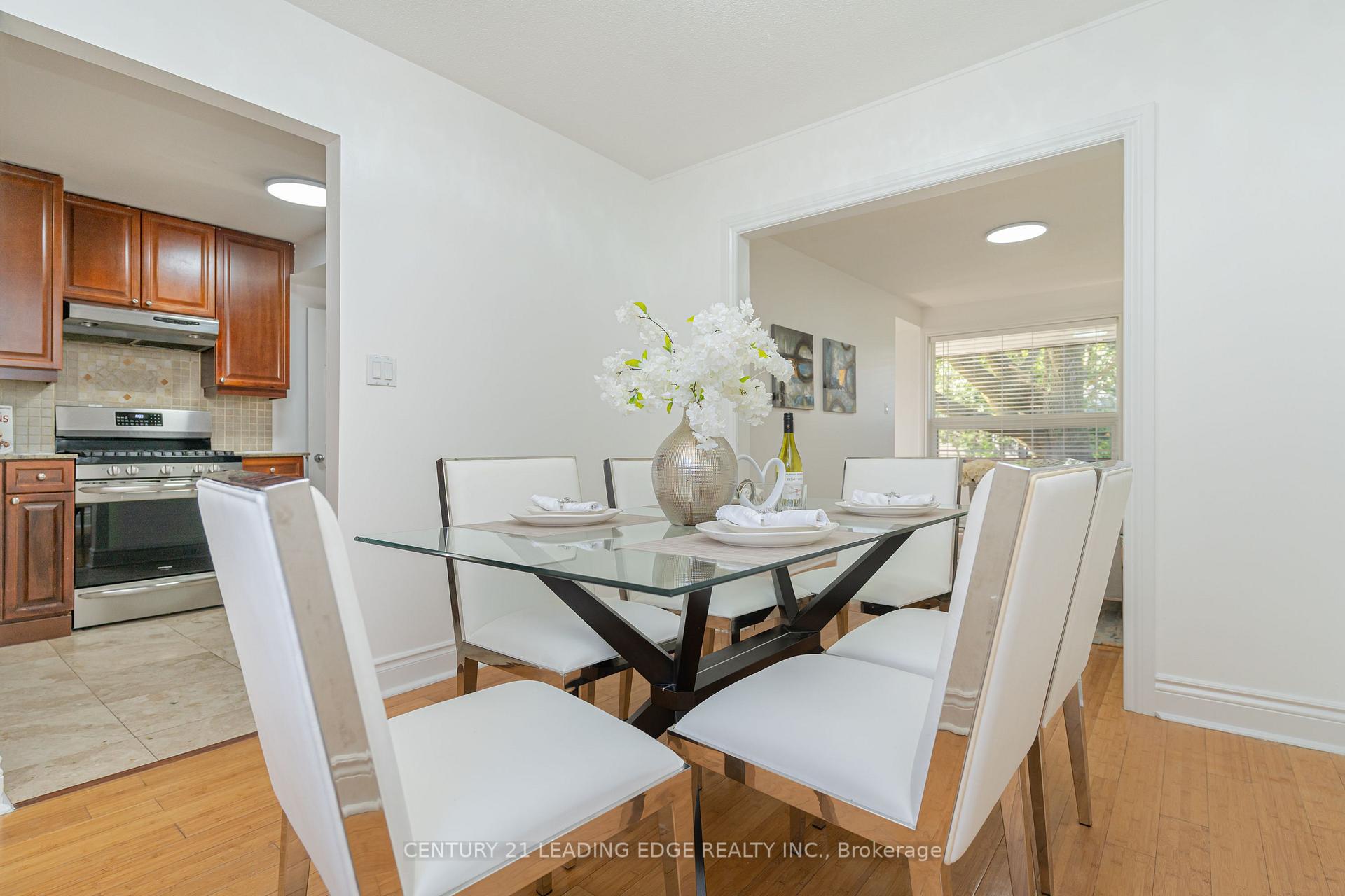 Photo 11 of 123 Cadorna Avenue, Toronto, East York — HOMEH