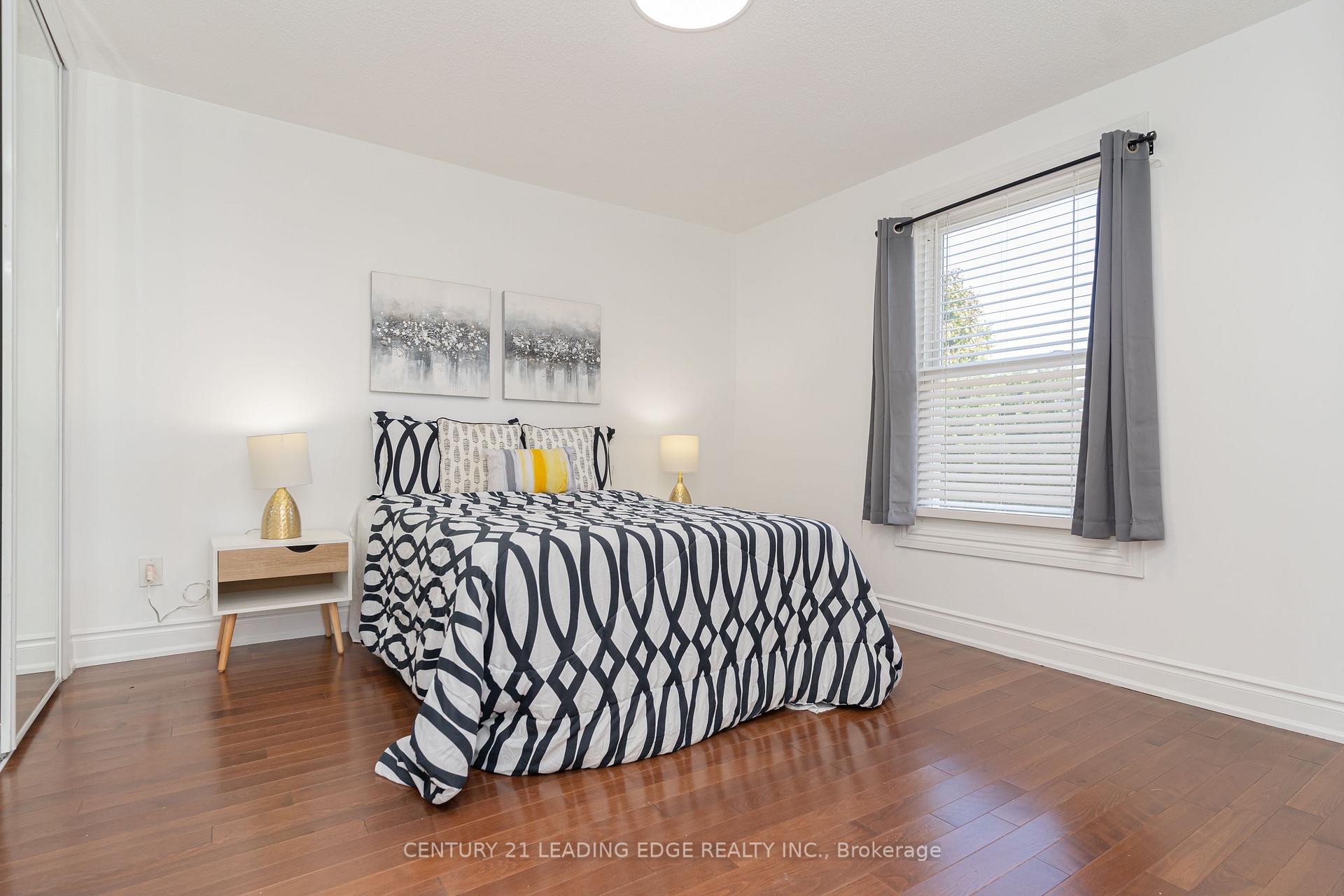 Photo 23 of 123 Cadorna Avenue, Toronto, East York — HOMEH