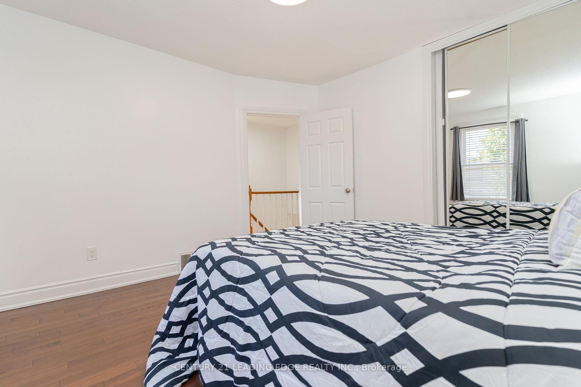 Photo 24 of 123 Cadorna Avenue, Toronto, East York — HOMEH