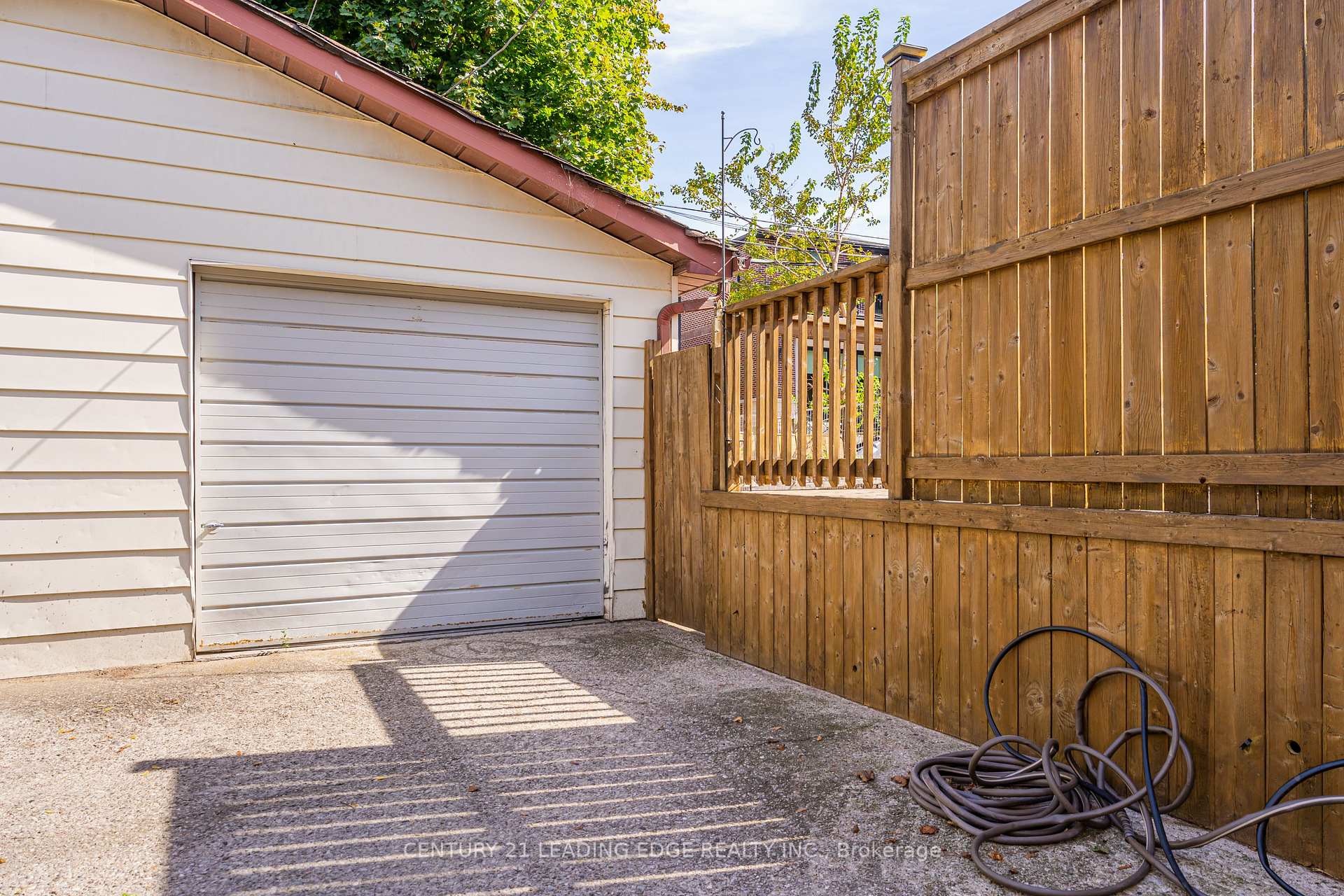 Photo 38 of 123 Cadorna Avenue, Toronto, East York — HOMEH
