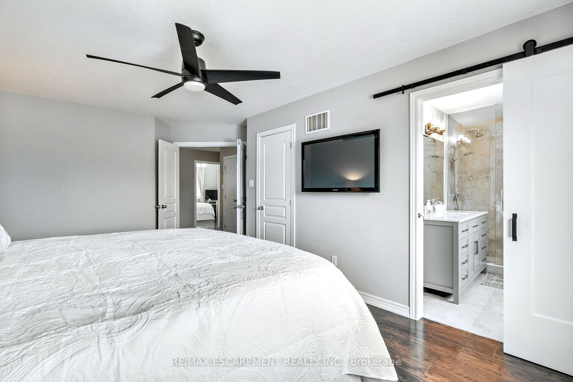 Photo 20 of 40 Great Oak Trail, Hamilton, Binbrook — HOMEH