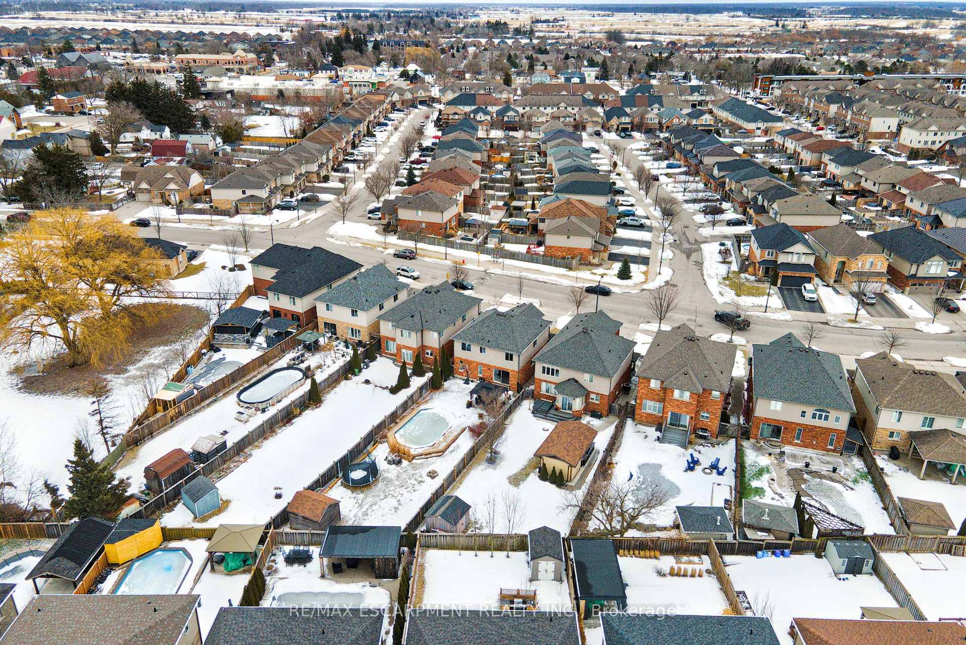 Photo 40 of 40 Great Oak Trail, Hamilton, Binbrook — HOMEH
