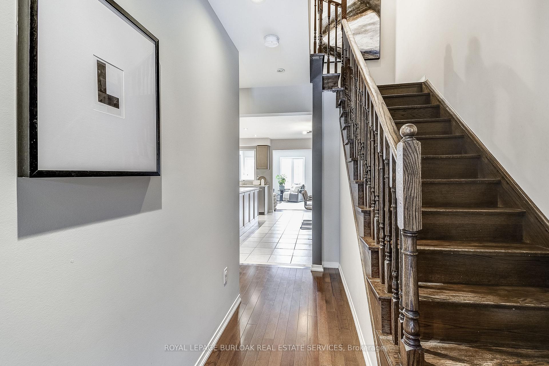 Photo 25 of 7 McPhail Place, Hamilton, Waterdown — HOMEH