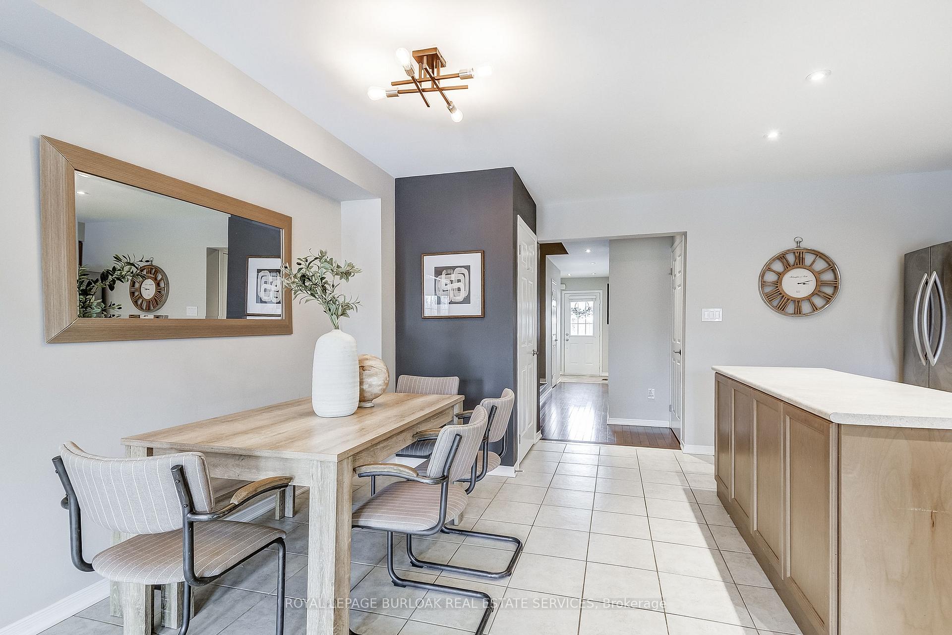 Photo 29 of 7 McPhail Place, Hamilton, Waterdown — HOMEH