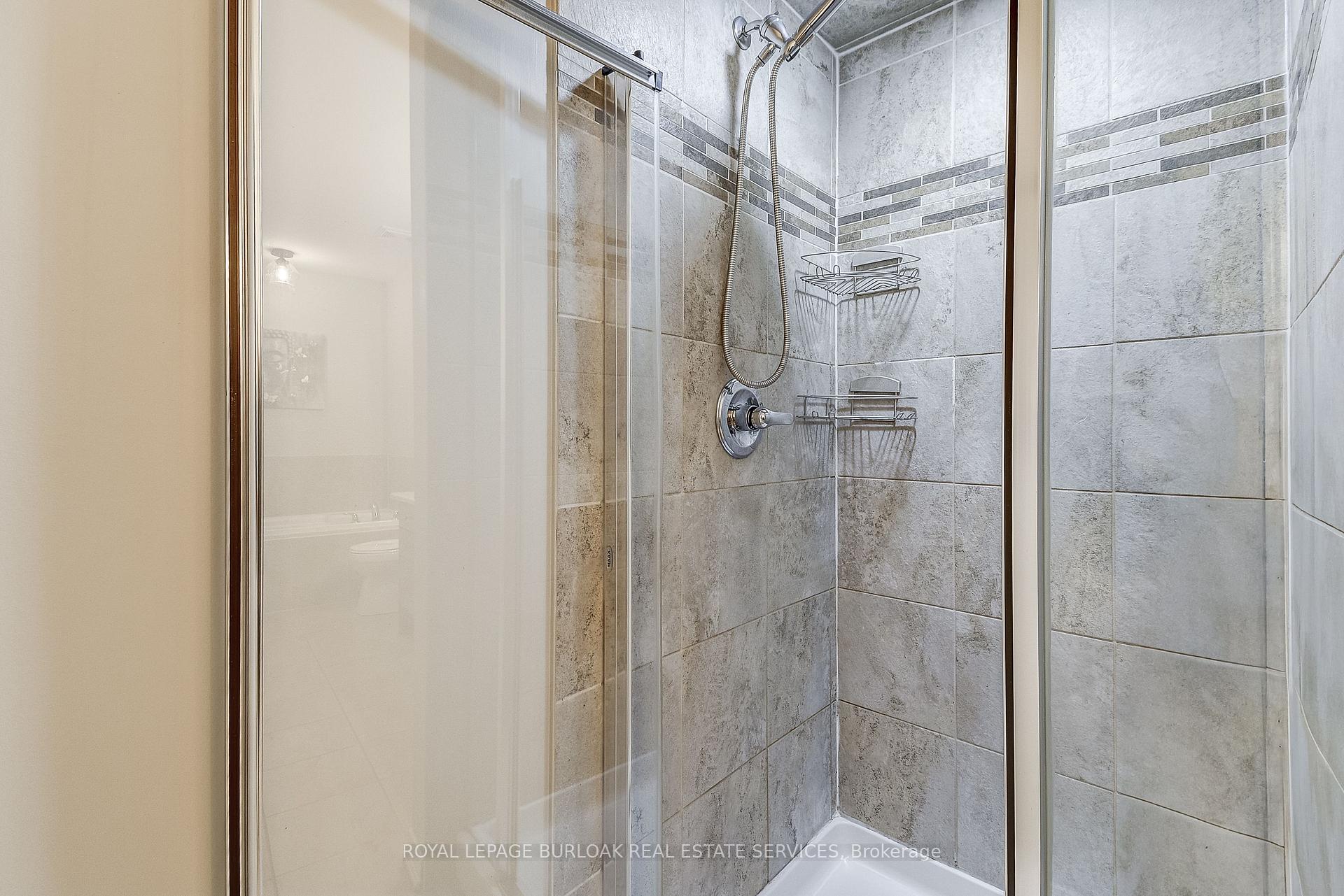Photo 59 of 7 McPhail Place, Hamilton, Waterdown — HOMEH