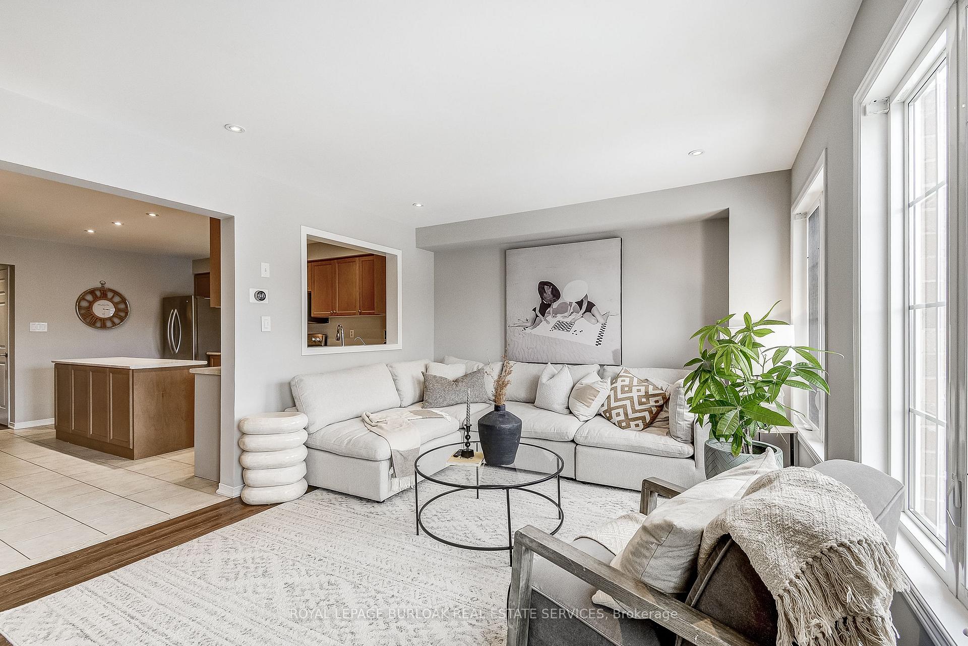 Photo 14 of 7 McPhail Place, Hamilton, Waterdown — HOMEH