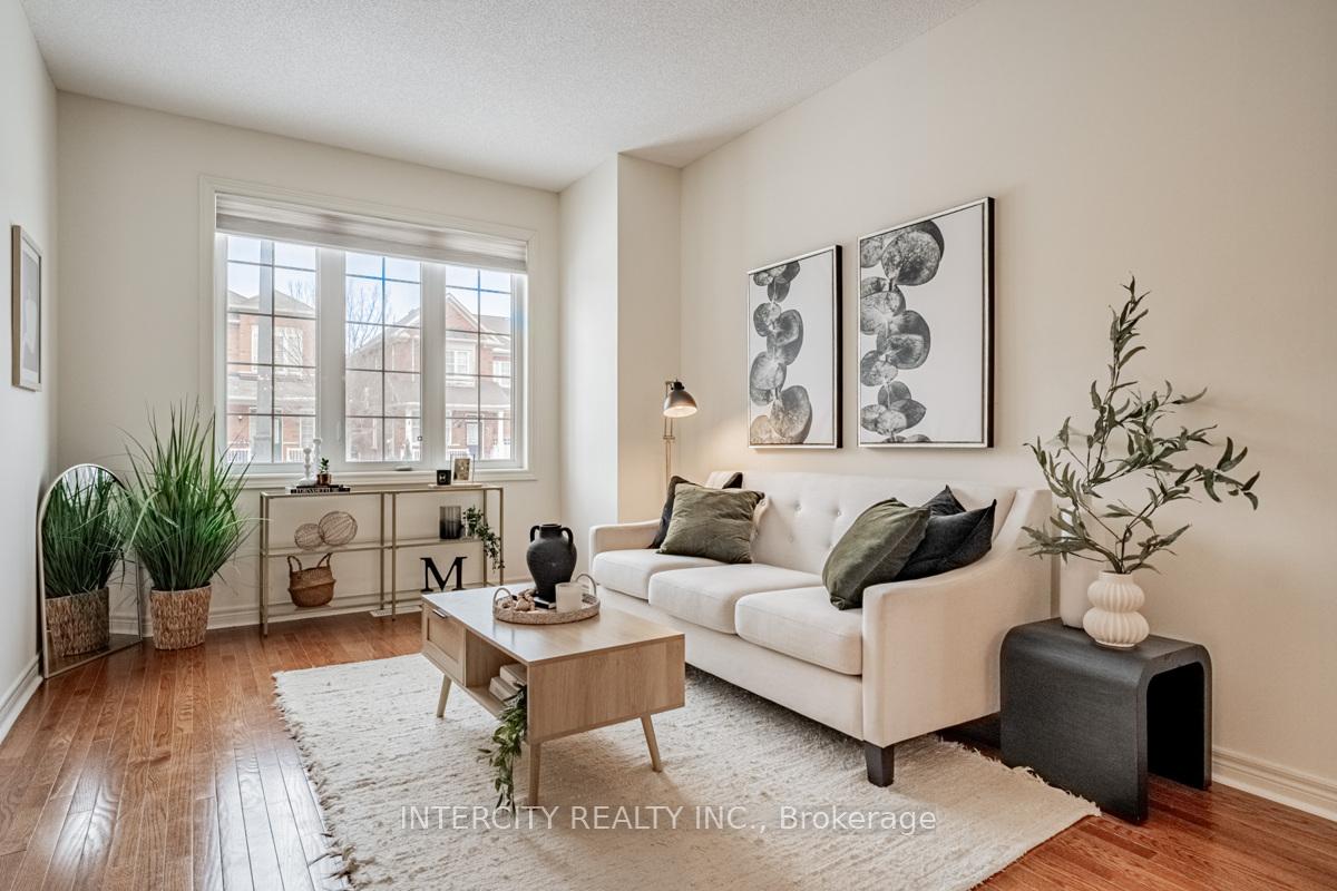 Photo 7 of 87 Amaranth Crescent, Brampton, Northwest Sandalwood Parkway — HOMEH