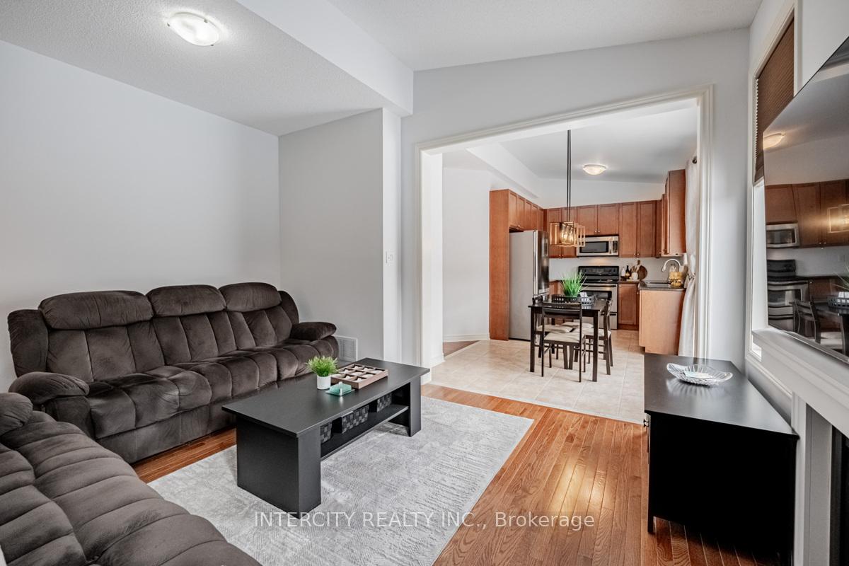 Photo 14 of 87 Amaranth Crescent, Brampton, Northwest Sandalwood Parkway — HOMEH