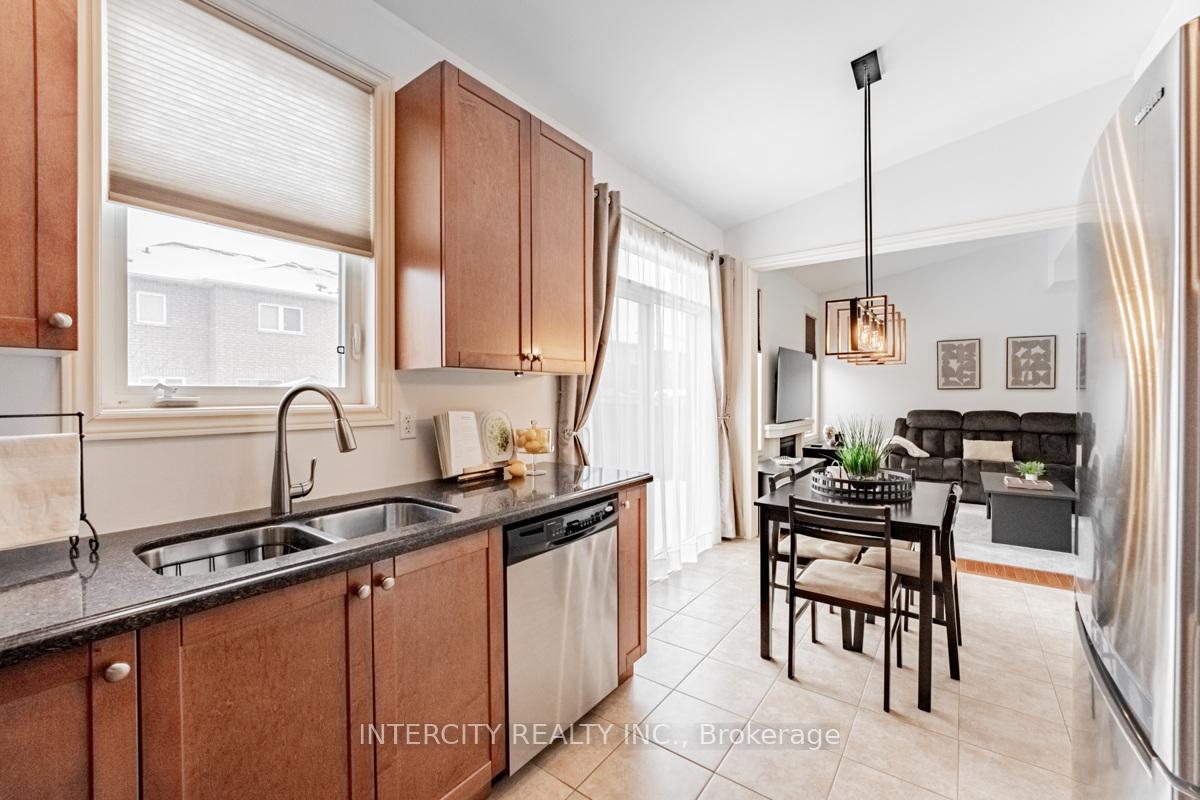 Photo 19 of 87 Amaranth Crescent, Brampton, Northwest Sandalwood Parkway — HOMEH