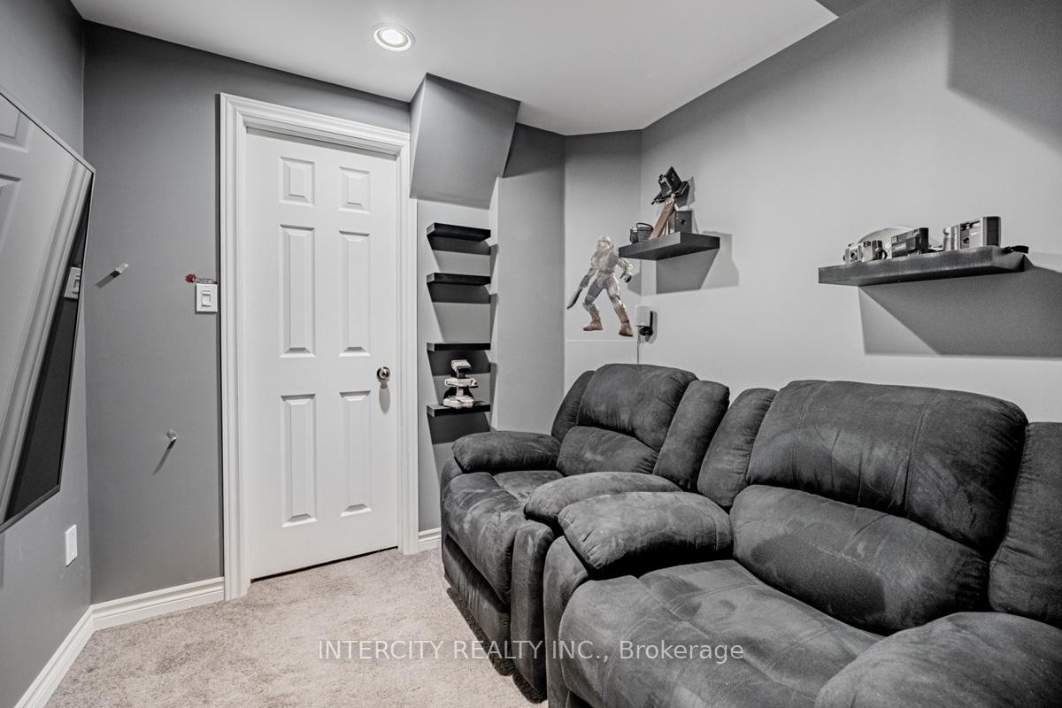 Photo 21 of 87 Amaranth Crescent, Brampton, Northwest Sandalwood Parkway — HOMEH