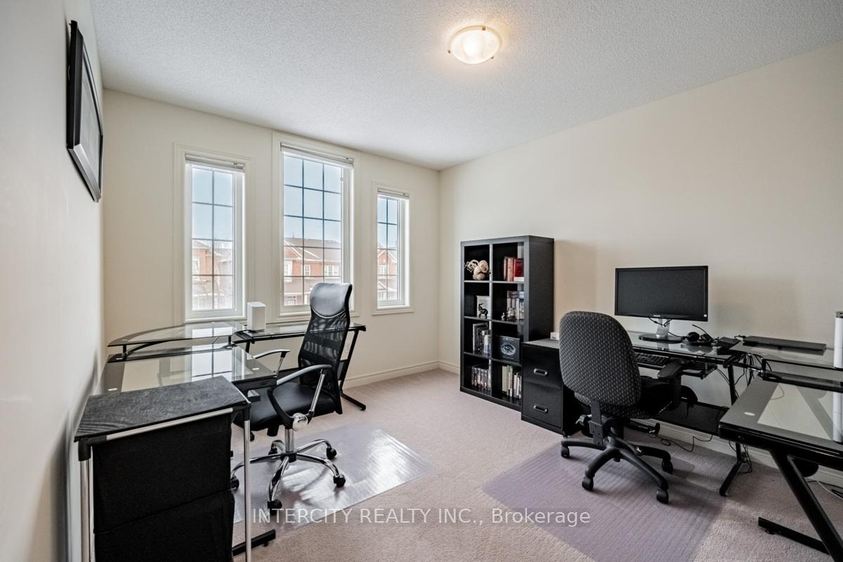 Photo 29 of 87 Amaranth Crescent, Brampton, Northwest Sandalwood Parkway — HOMEH