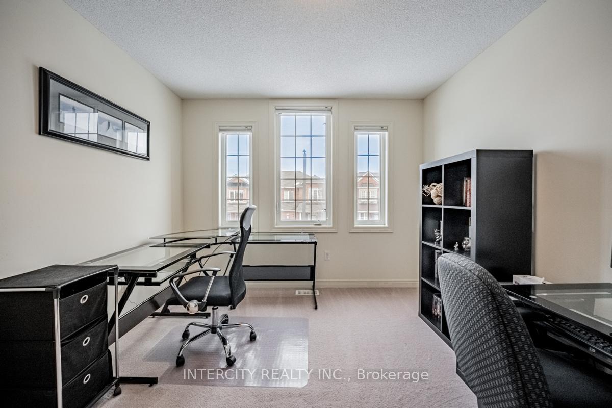 Photo 30 of 87 Amaranth Crescent, Brampton, Northwest Sandalwood Parkway — HOMEH