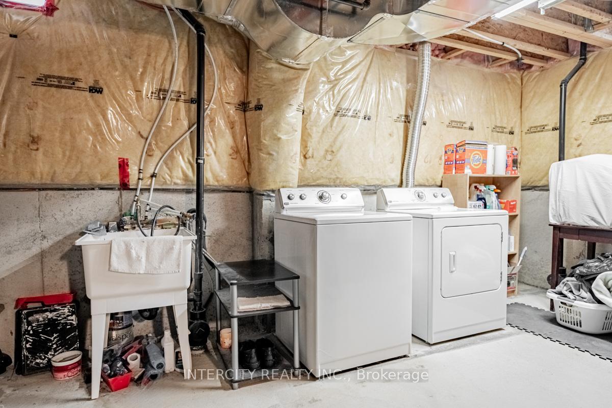 Photo 35 of 87 Amaranth Crescent, Brampton, Northwest Sandalwood Parkway — HOMEH