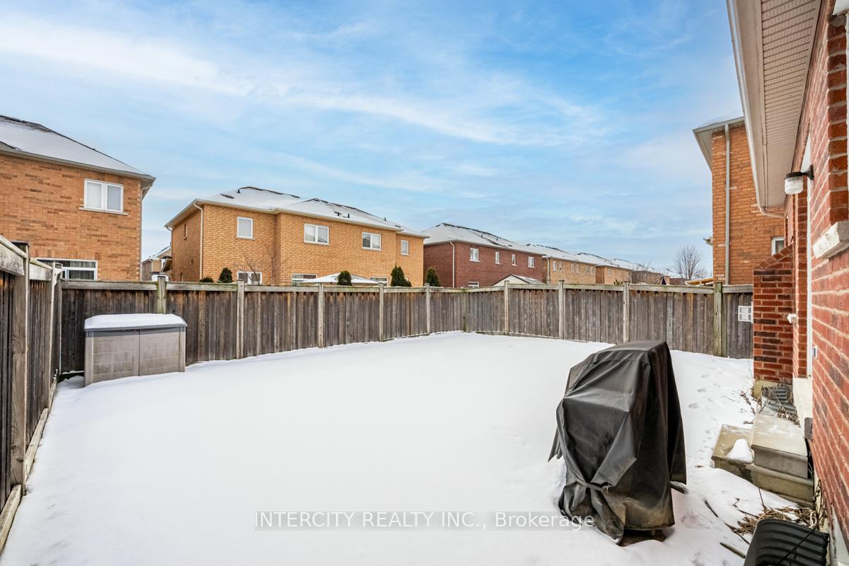 Photo 38 of 87 Amaranth Crescent, Brampton, Northwest Sandalwood Parkway — HOMEH