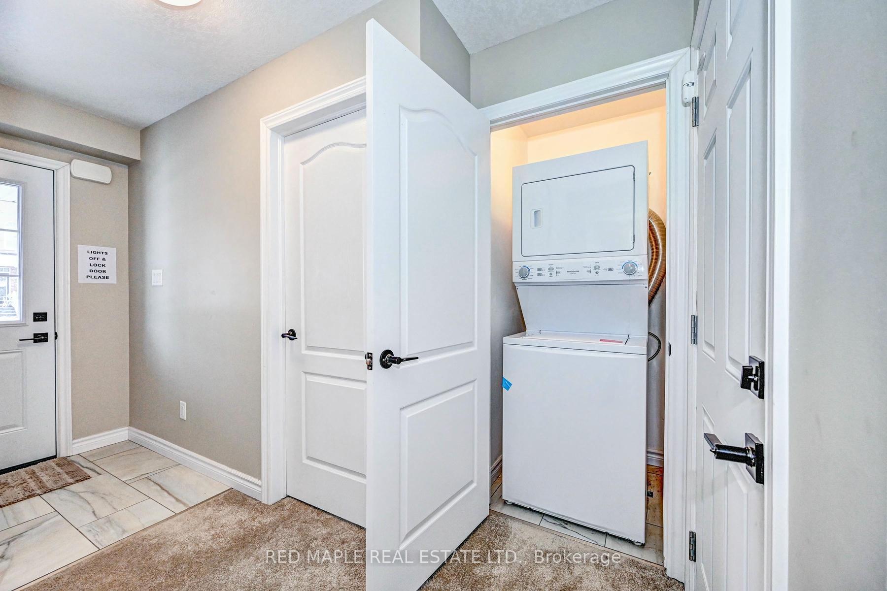 Photo 10 of 612 Linden Drive, Cambridge — HOMEH