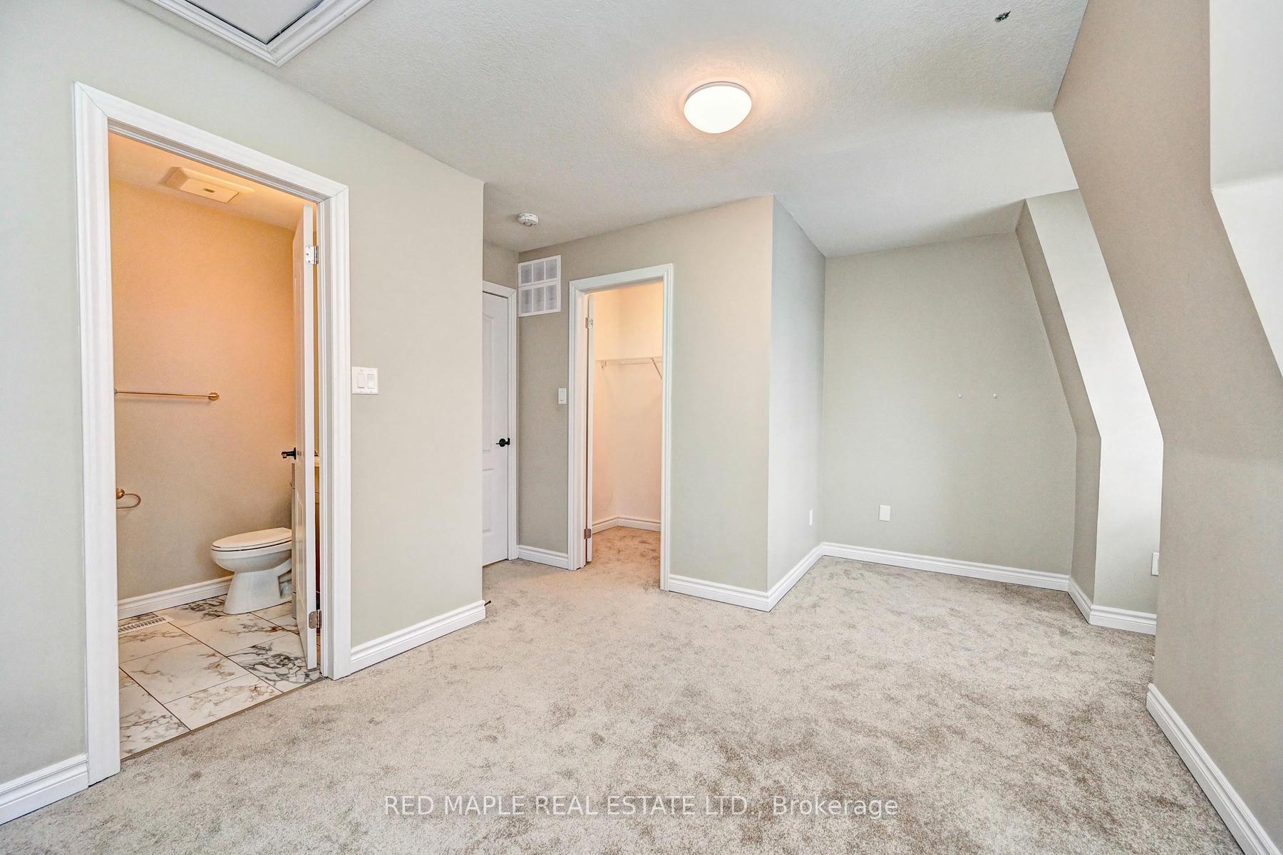 Photo 16 of 612 Linden Drive, Cambridge — HOMEH