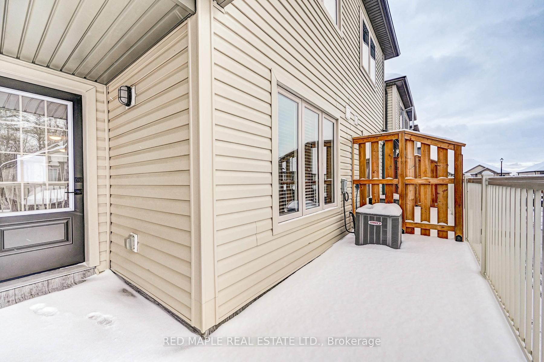Photo 25 of 612 Linden Drive, Cambridge — HOMEH