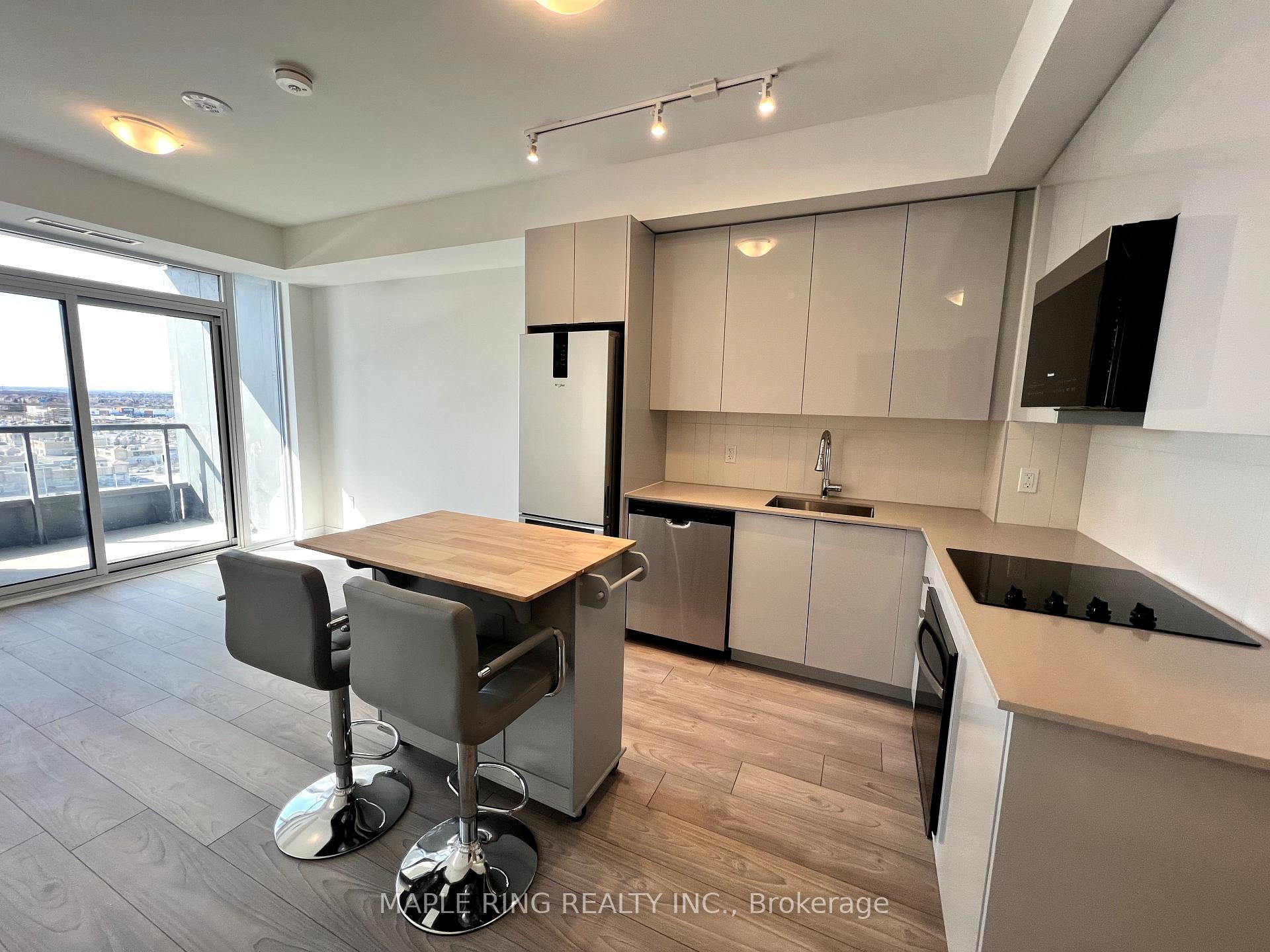 Photo 2 of Unit 1121, 10 Abeja Street, Vaughan, Concord — HOMEH