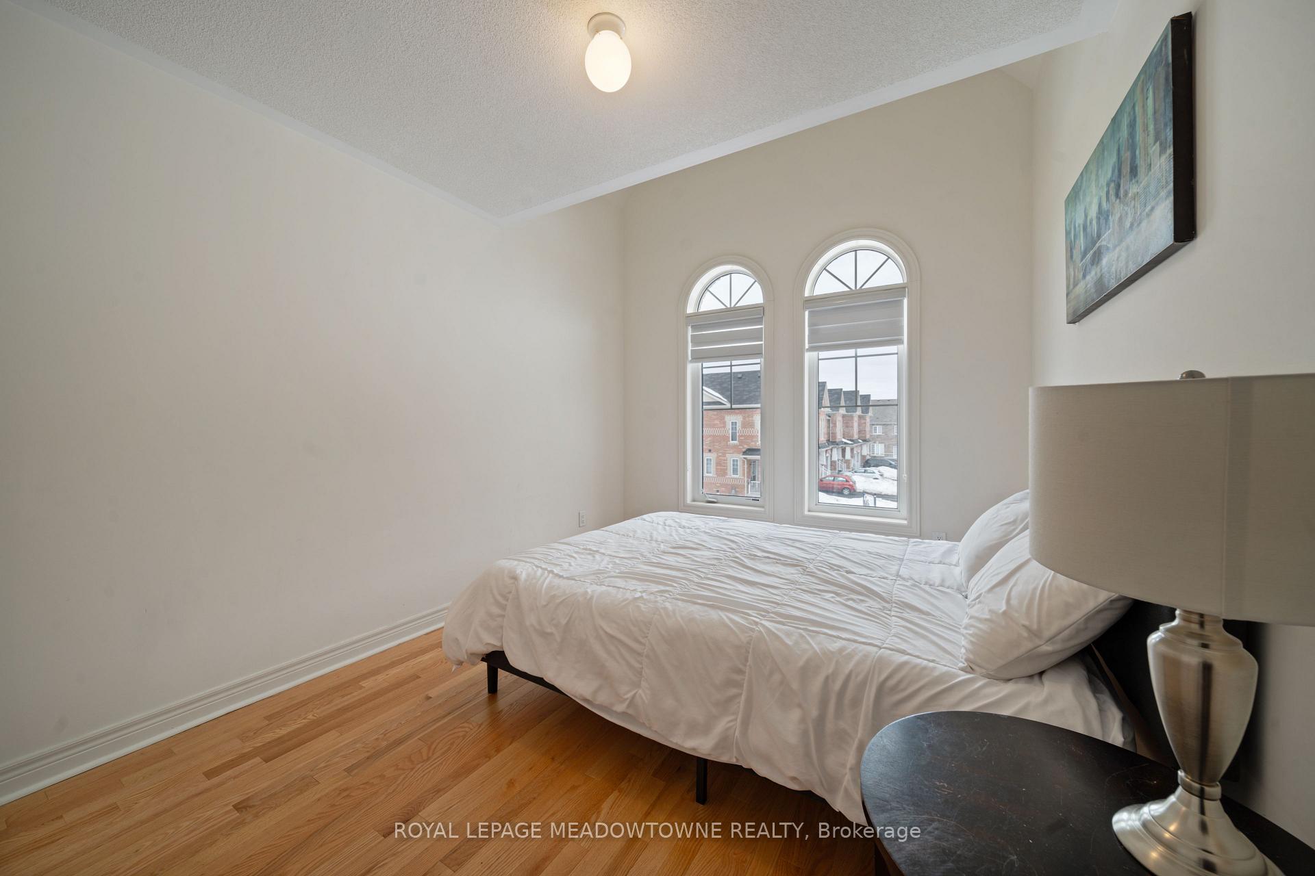 Photo 23 of 1253 Jim Brewster Circle, Oshawa, Eastdale — HOMEH