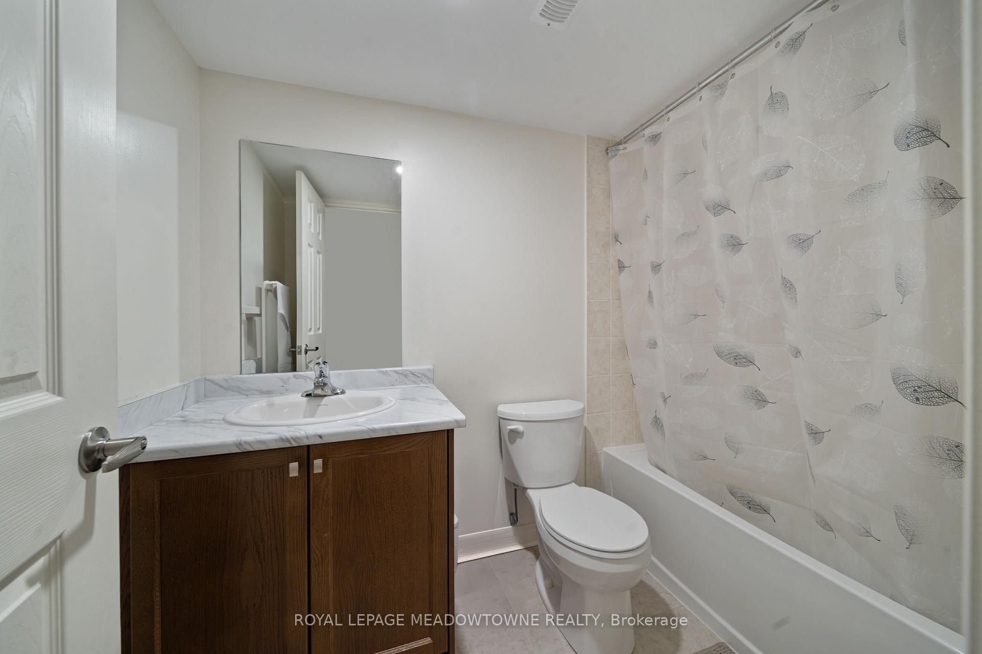 Photo 26 of 1253 Jim Brewster Circle, Oshawa, Eastdale — HOMEH