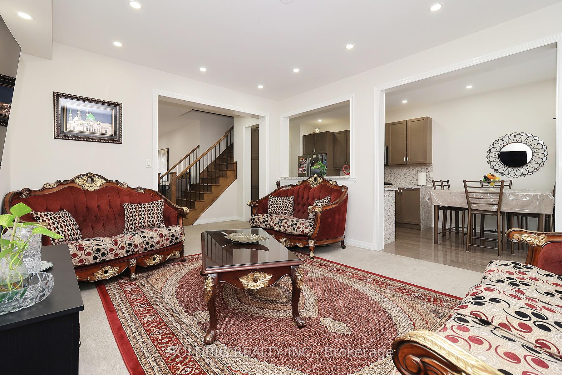 Photo 6 of 7 Callandar Road, Brampton, Northwest Brampton — HOMEH