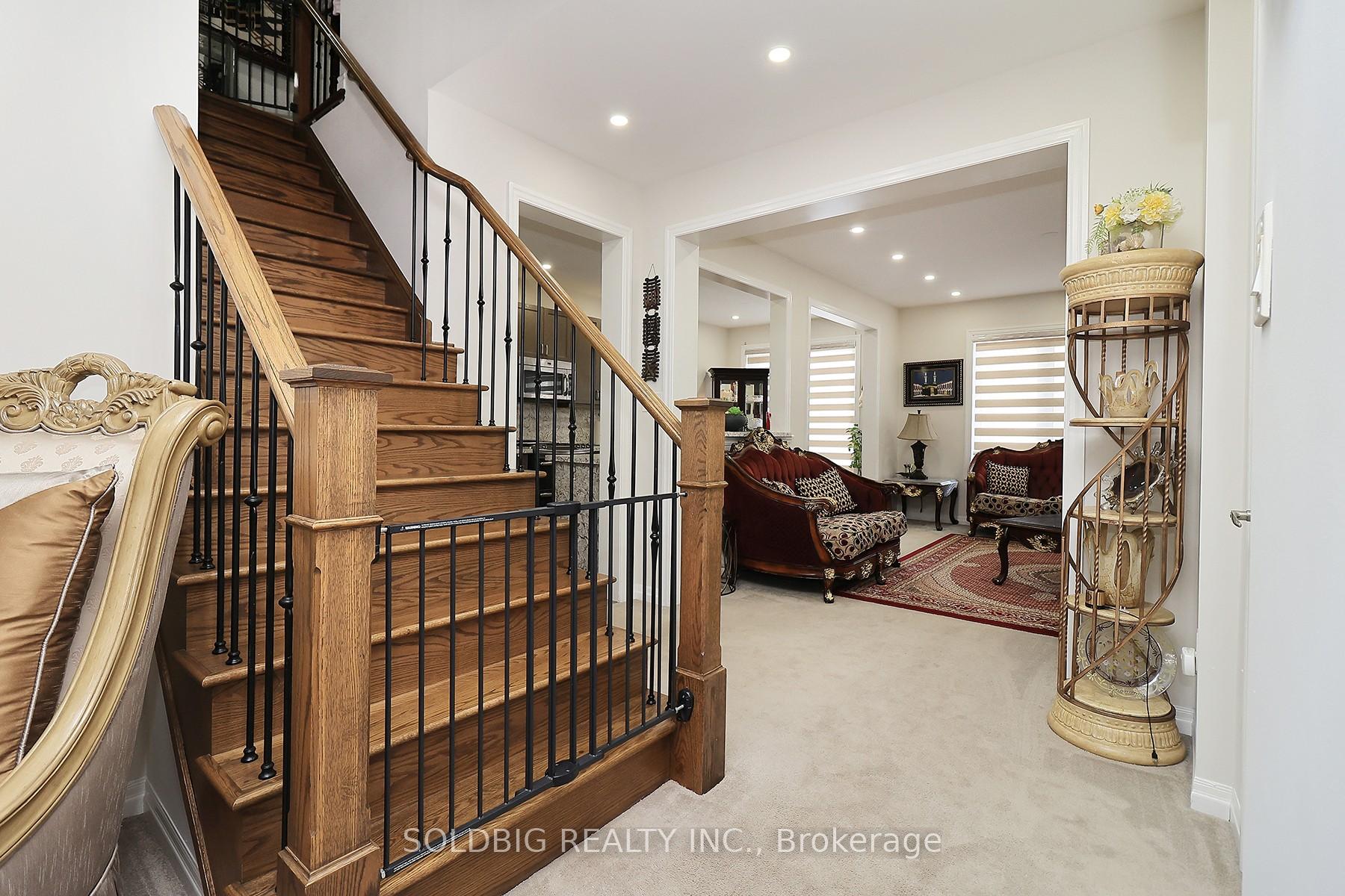 Photo 7 of 7 Callandar Road, Brampton, Northwest Brampton — HOMEH