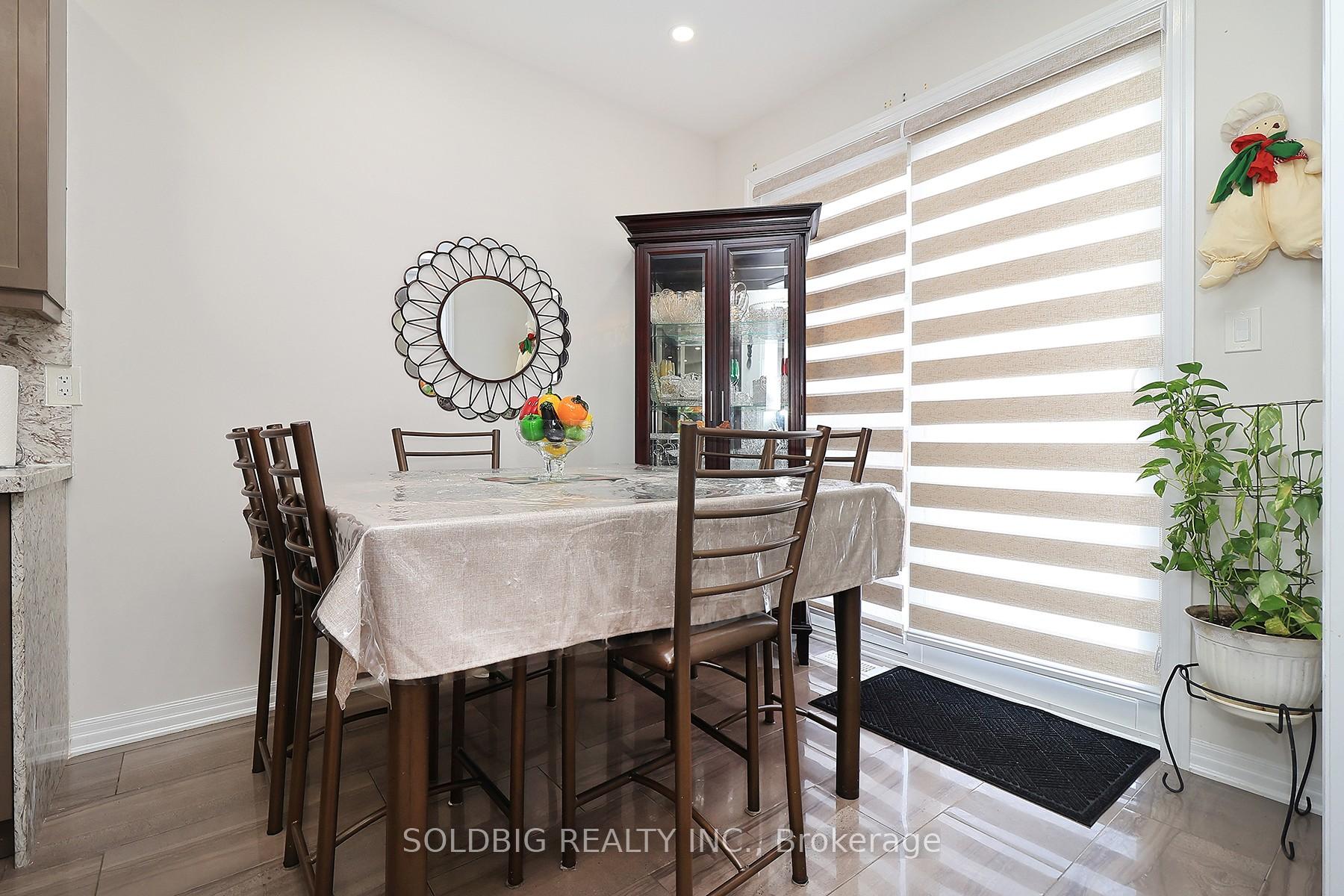 Photo 17 of 7 Callandar Road, Brampton, Northwest Brampton — HOMEH