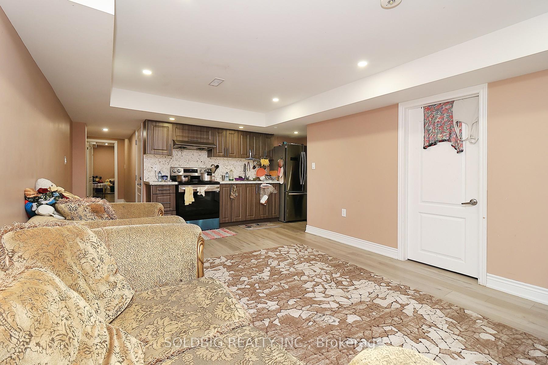 Photo 32 of 7 Callandar Road, Brampton, Northwest Brampton — HOMEH