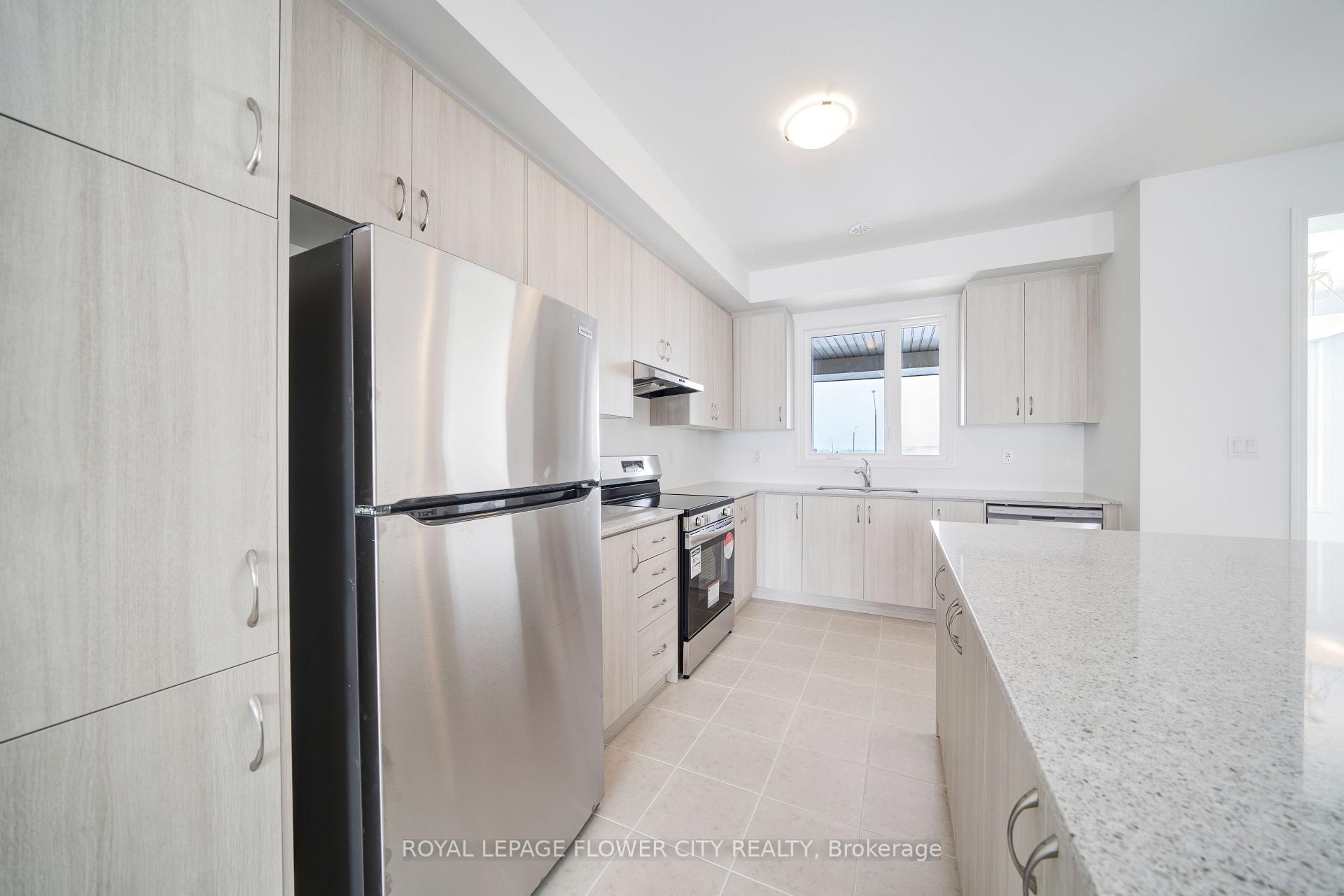 Photo 25 of 72 Pearen Lane, Barrie, Rural Barrie Southeast — HOMEH