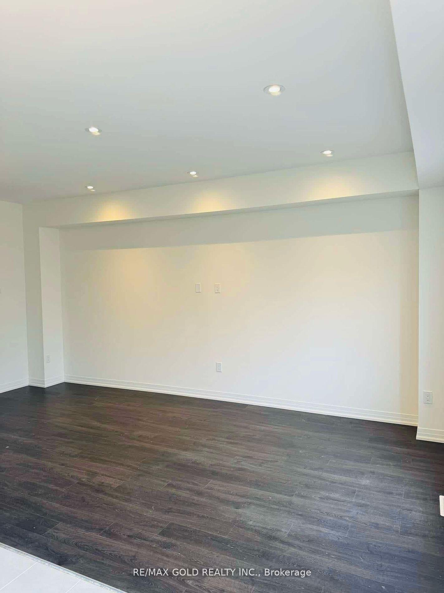 Photo 31 of 35 George Brier Drive E, Brant, Paris — HOMEH
