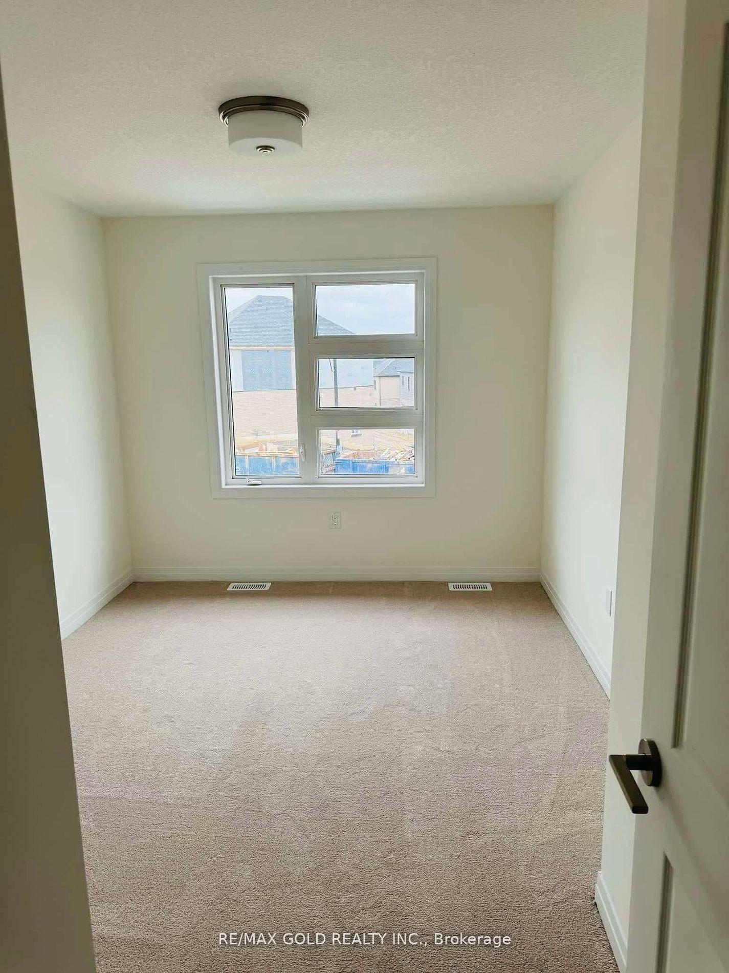 Photo 37 of 35 George Brier Drive E, Brant, Paris — HOMEH