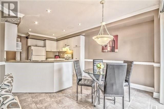 Photo 13 of 98 Sandyshores Drive, Brampton, Sandringham-Wellington — HOMEH