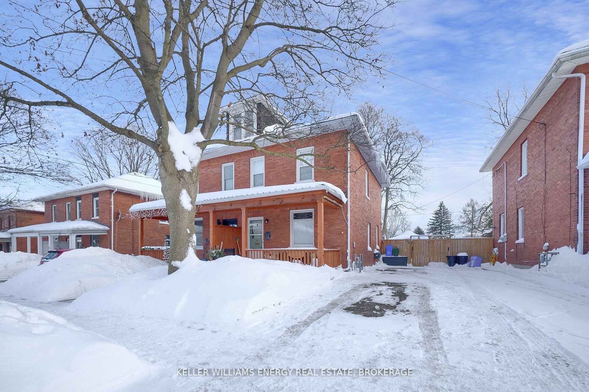 Photo 2 of 19 Carlisle Avenue, Clarington, Bowmanville — HOMEH