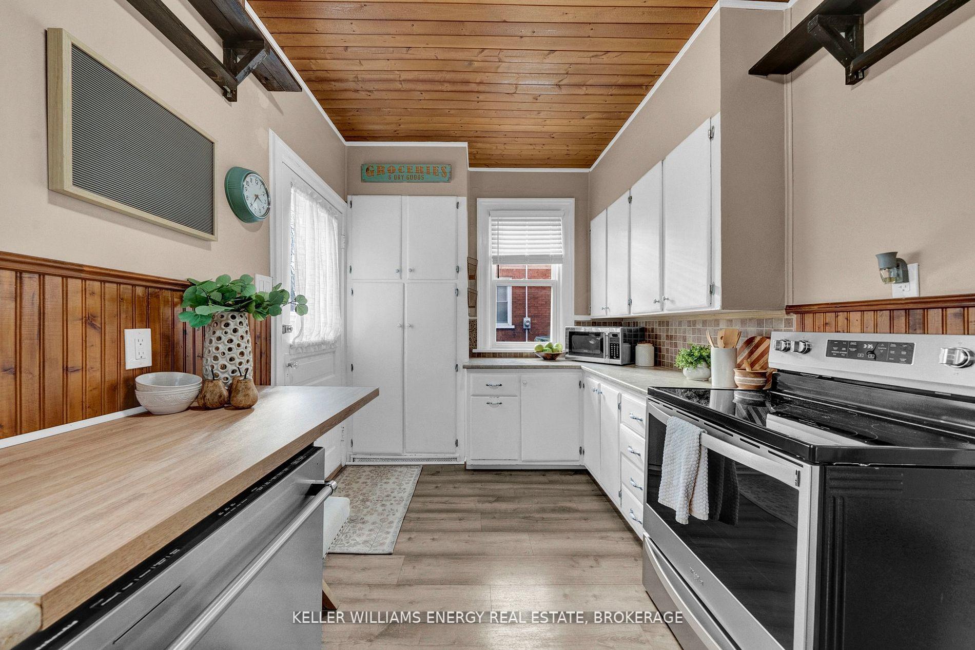 Photo 38 of 19 Carlisle Avenue, Clarington, Bowmanville — HOMEH