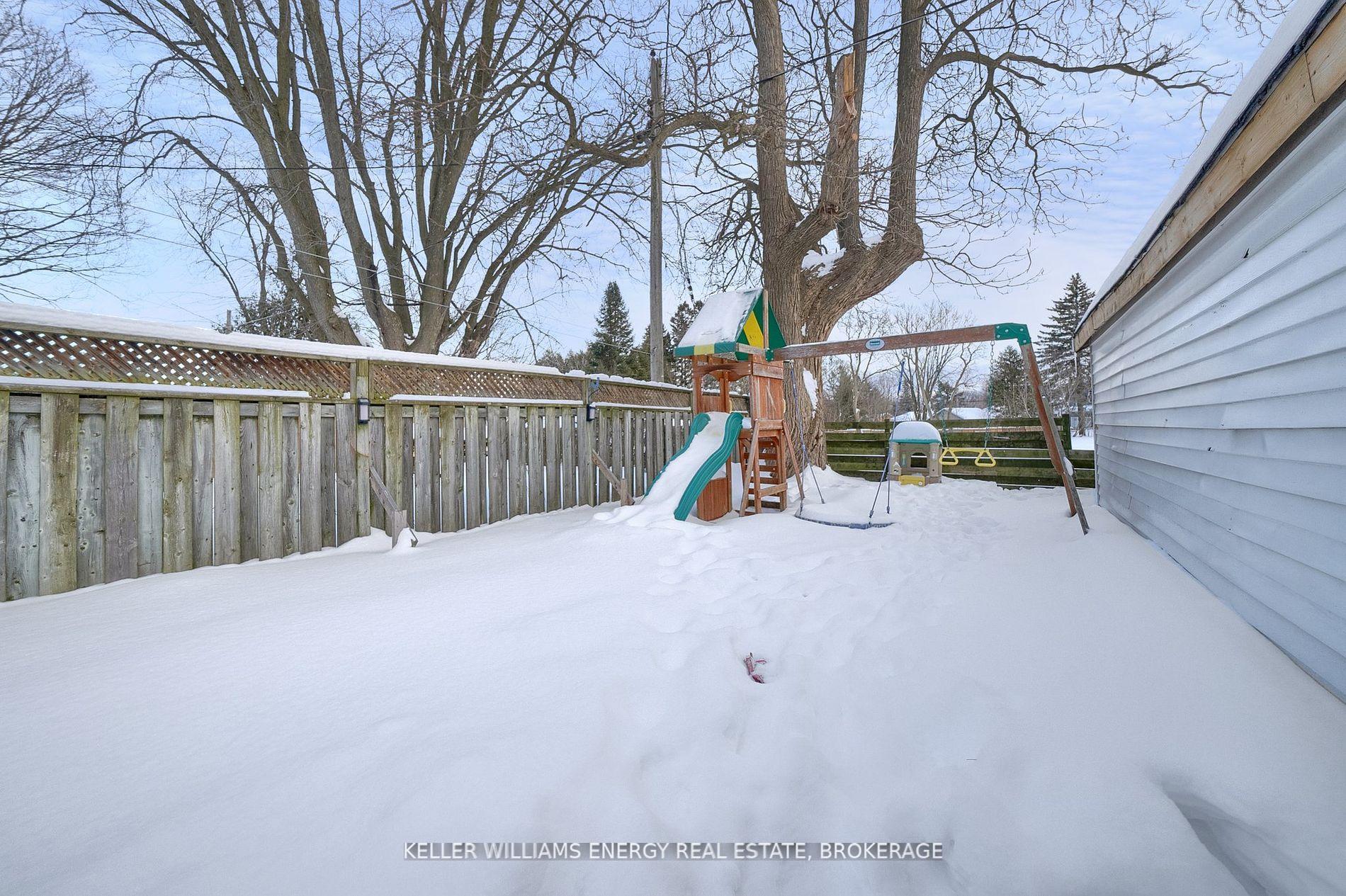 Photo 60 of 19 Carlisle Avenue, Clarington, Bowmanville — HOMEH