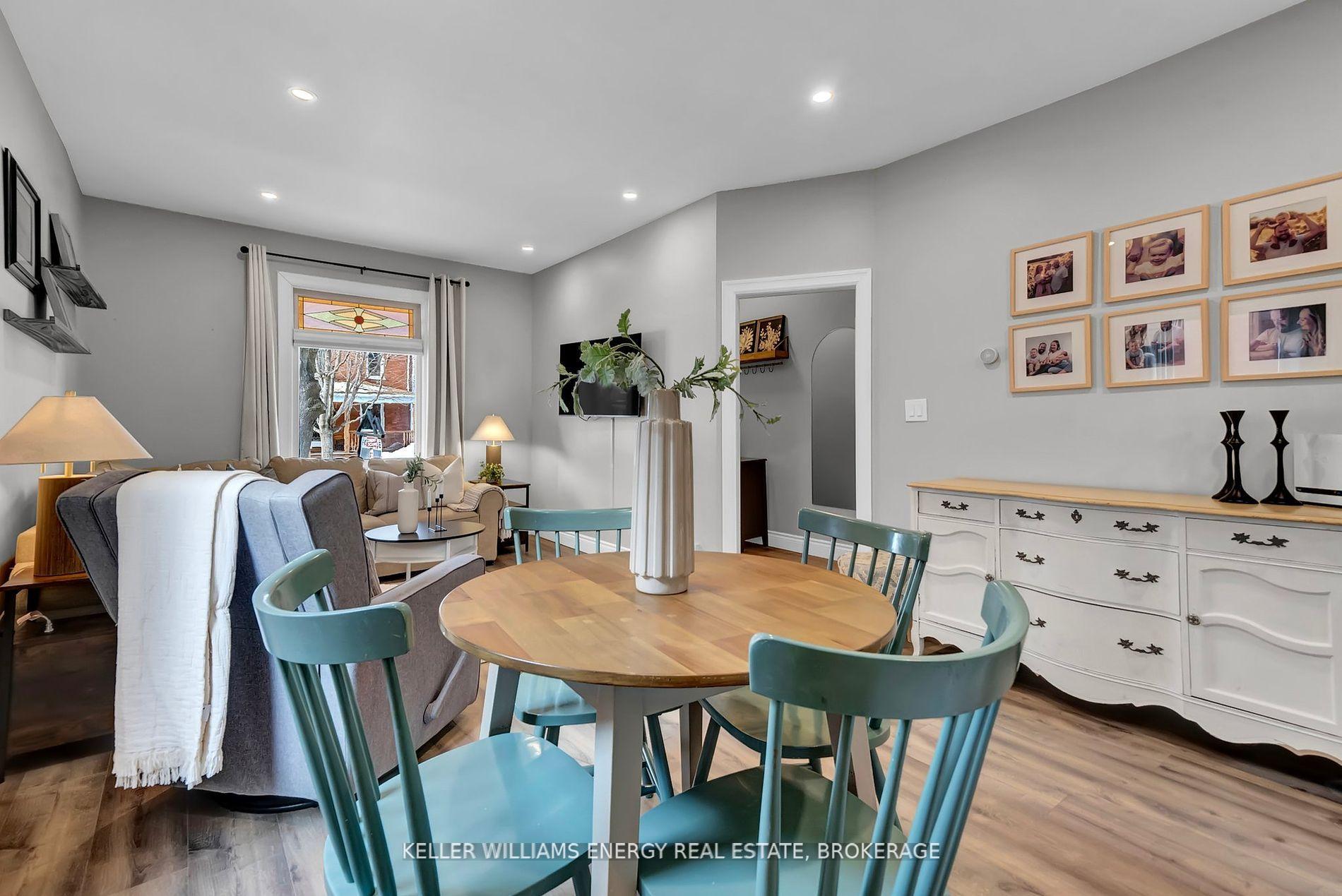 Photo 16 of 19 Carlisle Avenue, Clarington, Bowmanville — HOMEH