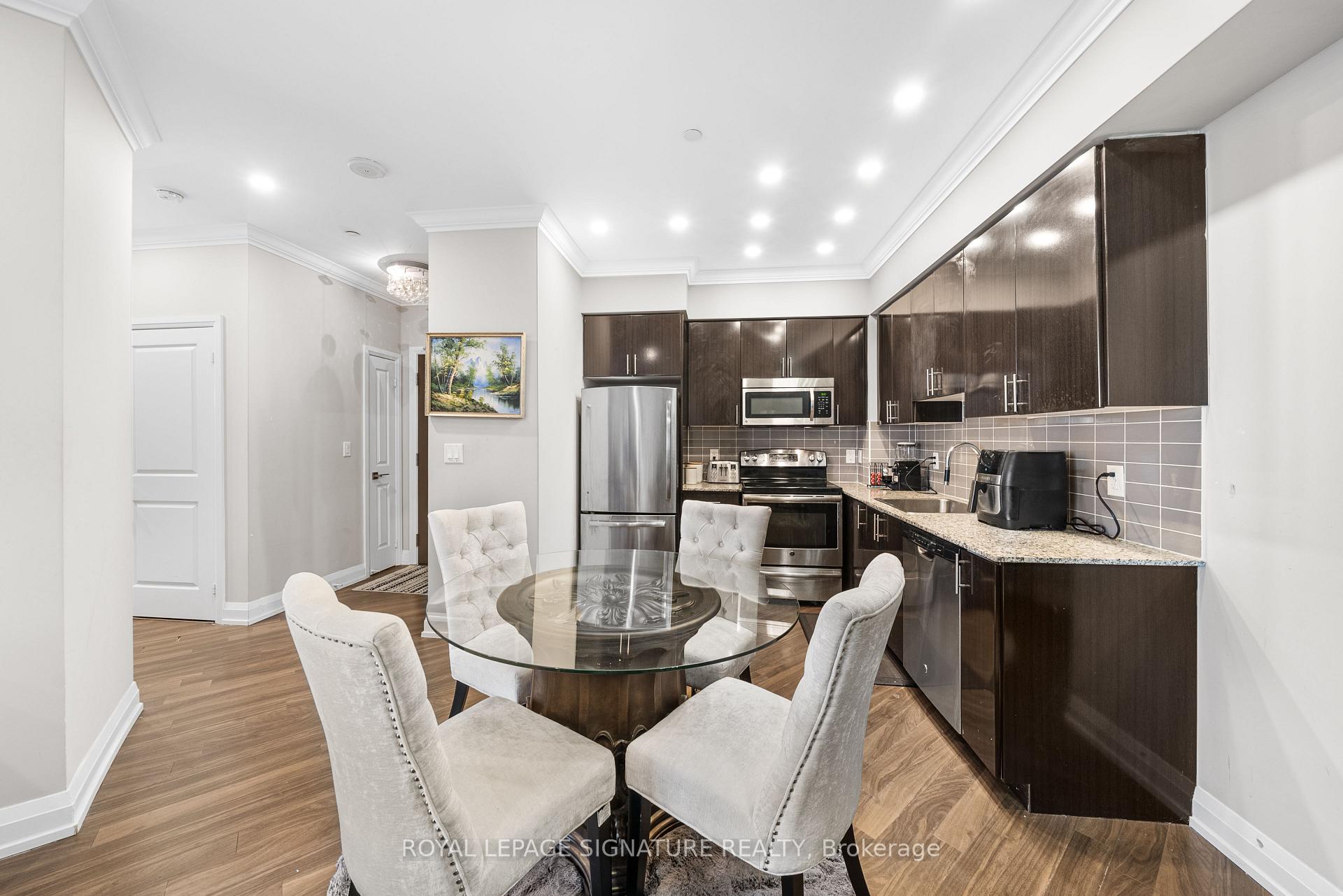 Photo 3 of Unit 938, 7171 Yonge Street, Markham, Grandview — HOMEH