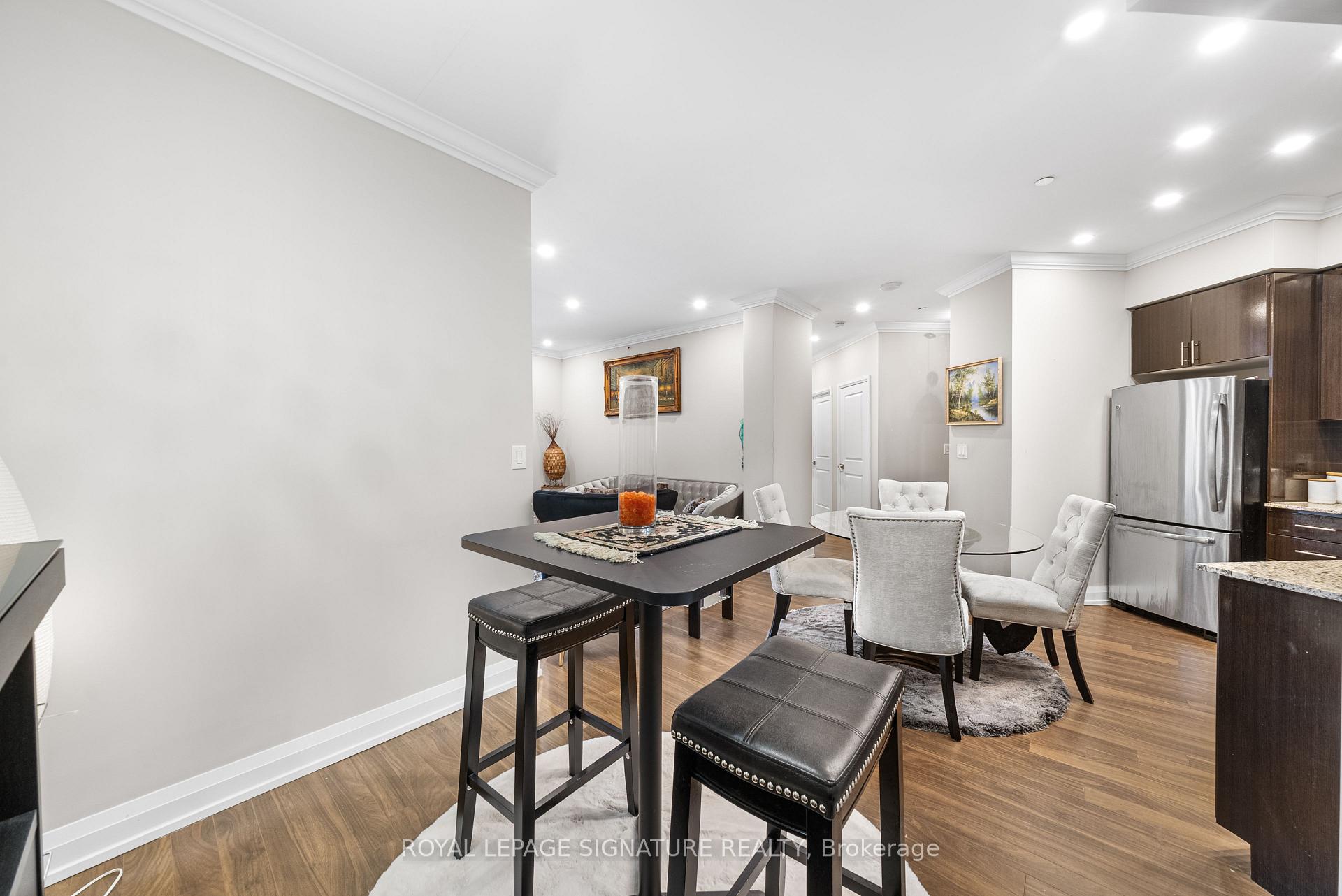 Photo 8 of Unit 938, 7171 Yonge Street, Markham, Grandview — HOMEH
