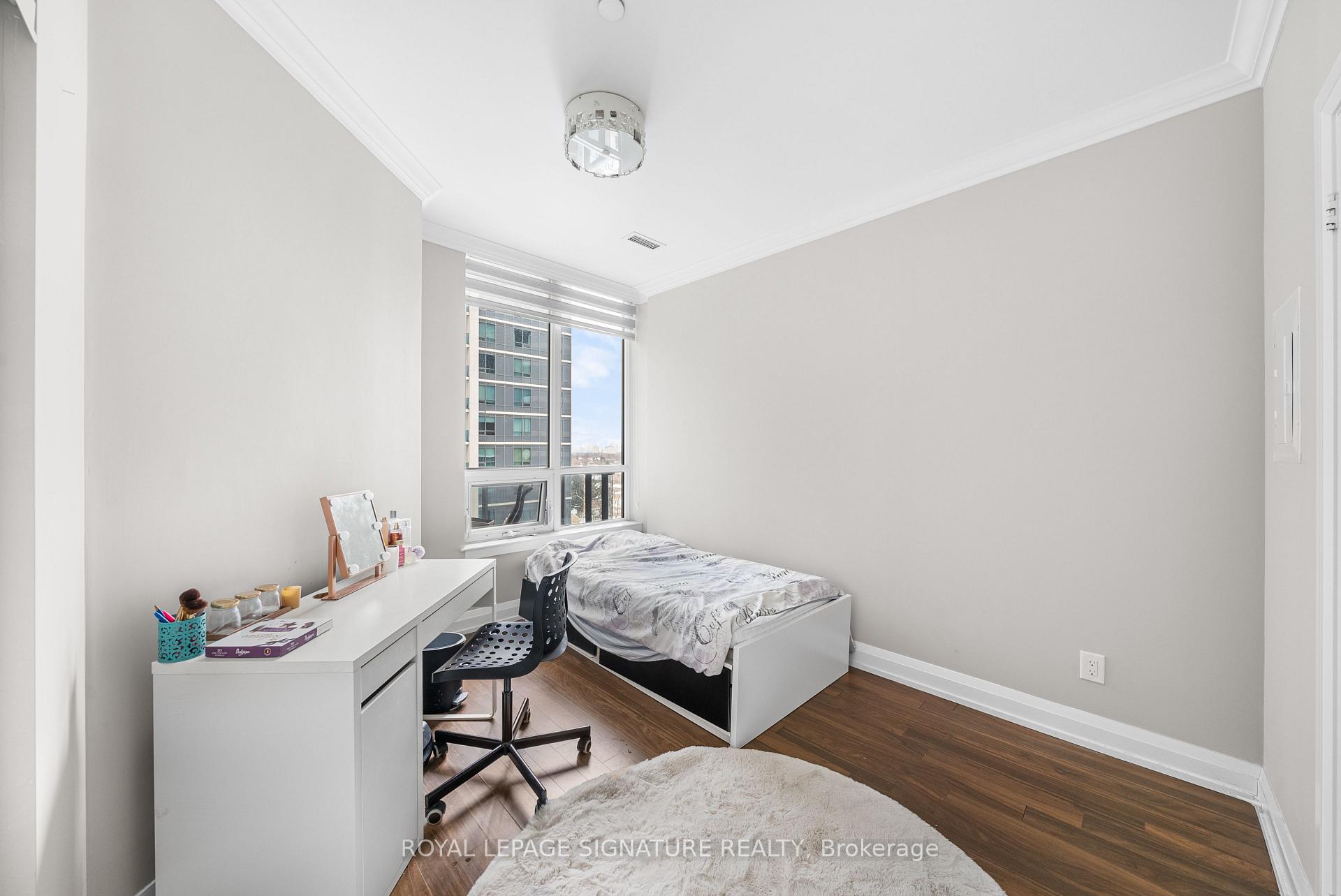 Photo 13 of Unit 938, 7171 Yonge Street, Markham, Grandview — HOMEH