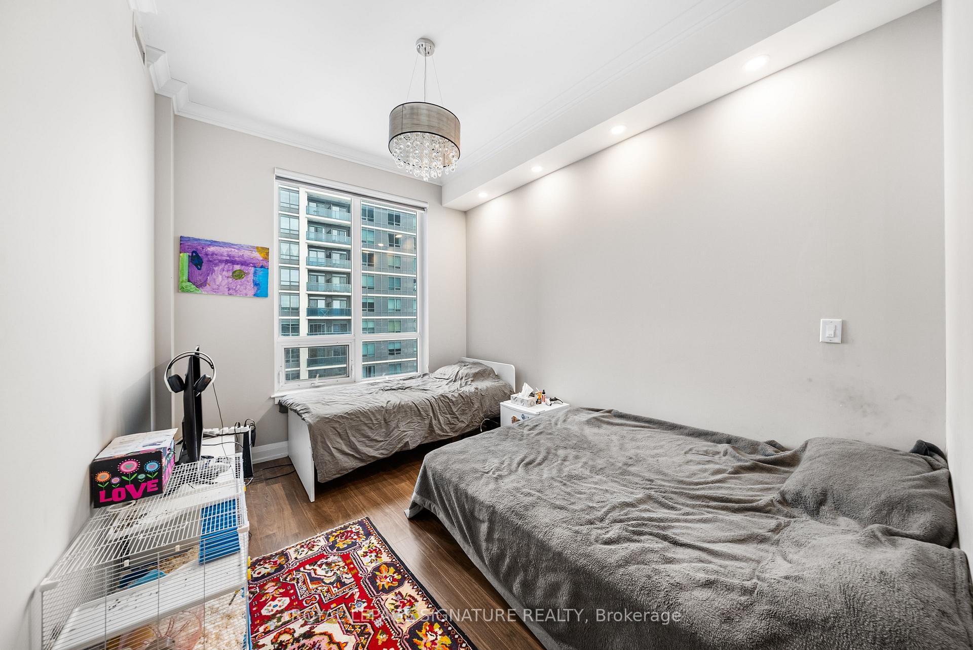 Photo 15 of Unit 938, 7171 Yonge Street, Markham, Grandview — HOMEH
