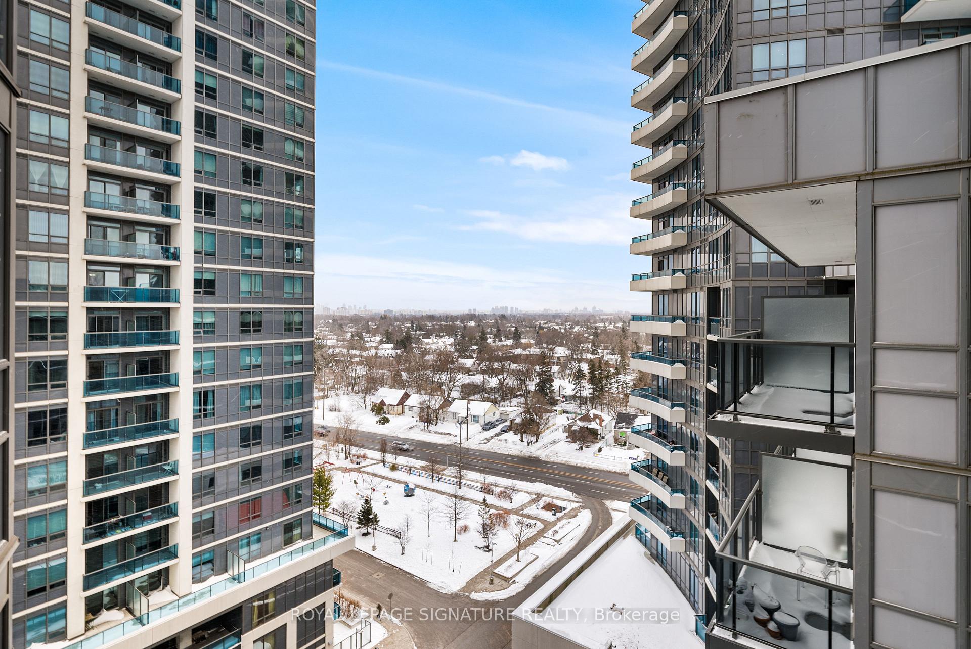 Photo 20 of Unit 938, 7171 Yonge Street, Markham, Grandview — HOMEH