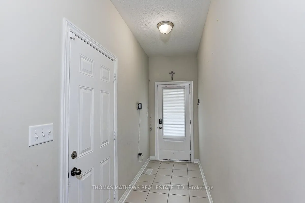 Photo 17 of 67 Padbury Trail, Brampton, Northwest Brampton — HOMEH