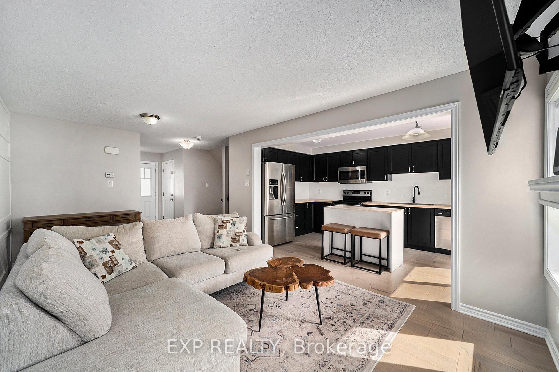 Photo 6 of 504 Ensatina Crescent, Ottawa, Barrhaven - Half Moon Bay — HOMEH
